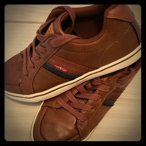 Levis Boys Brown leather loafter